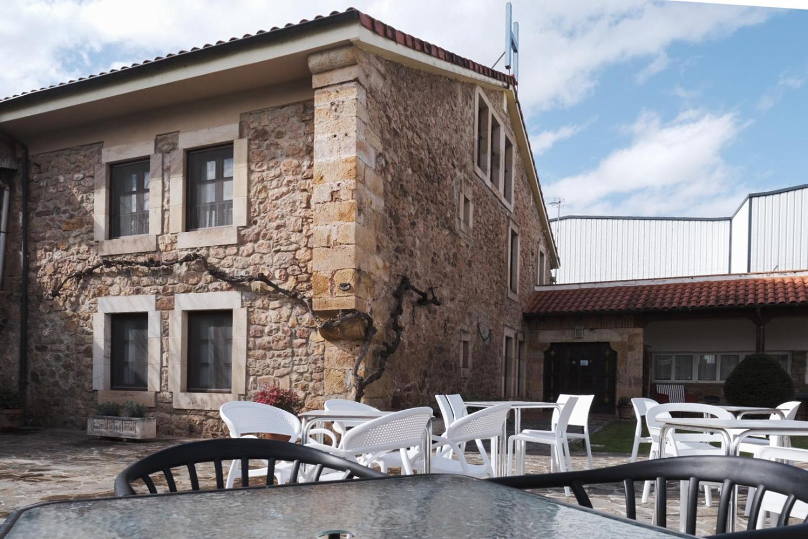 Corrales De Buelna Posada La Estela De Barros מראה חיצוני תמונה