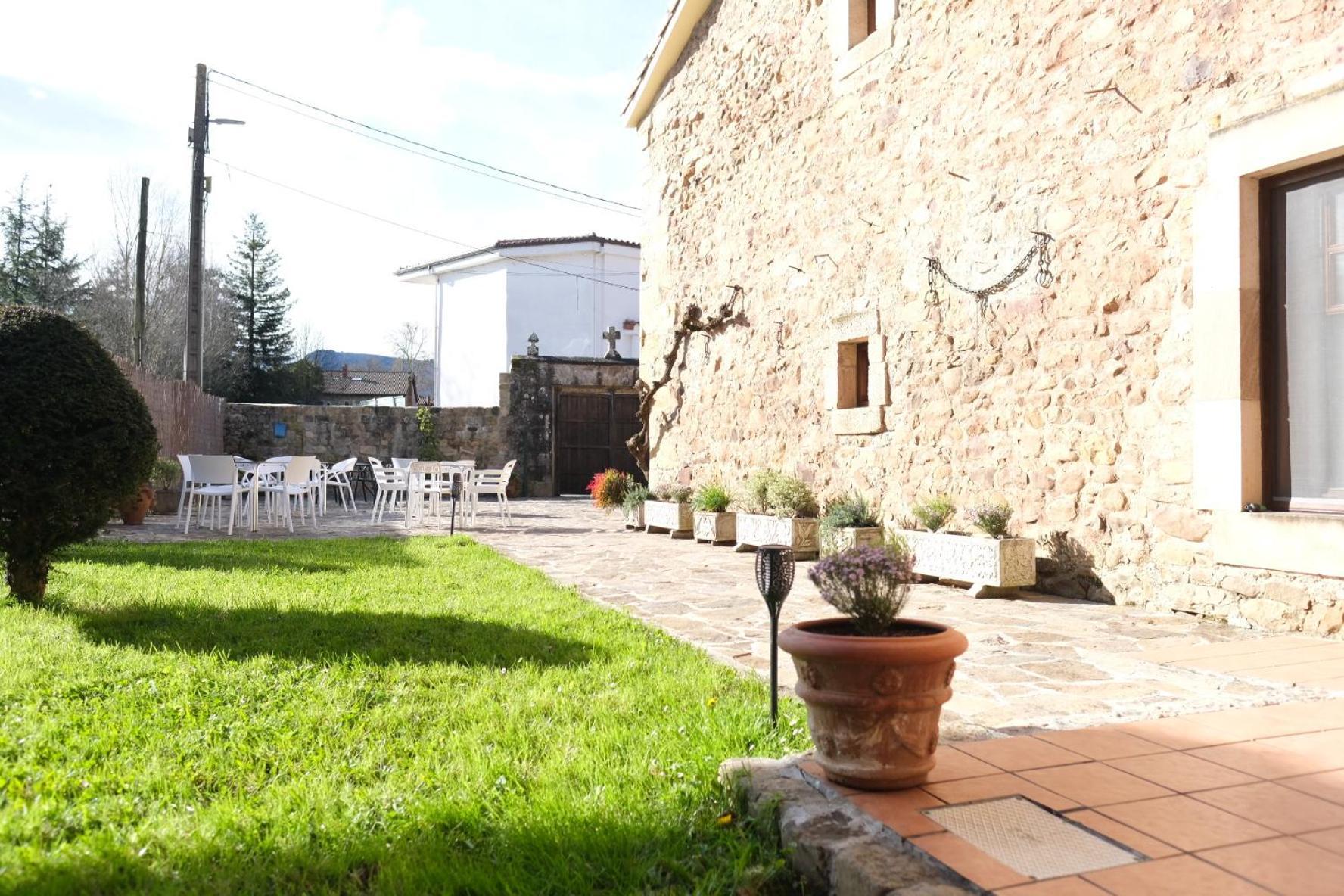 Corrales De Buelna Posada La Estela De Barros מראה חיצוני תמונה