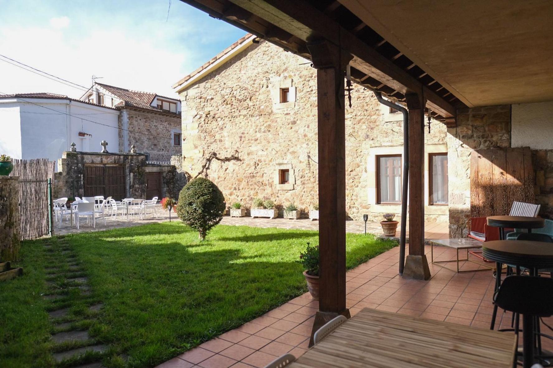 Corrales De Buelna Posada La Estela De Barros מראה חיצוני תמונה